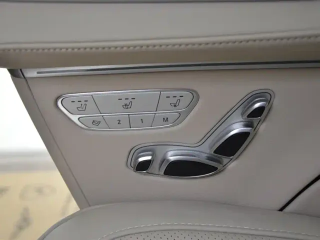 Mercedes-Benz V-Class — Фото автомобиля 12