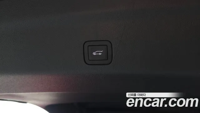 Cadillac Escalade — Фото автомобиля 29