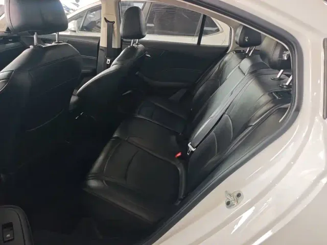 Roewe i5 — Фото автомобиля 16