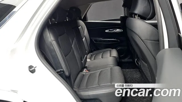 Genesis GV70 — Фото автомобиля 18