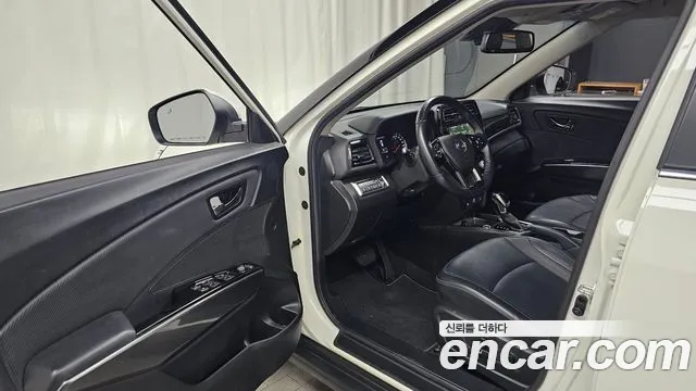 KG_Mobility_Ssangyong TIBOLI Very New Tivoli Бензин 1.5 2WD — Фото автомобиля 10