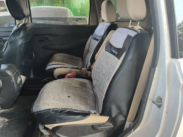 Wuling Hongguang — Фото автомобиля 13