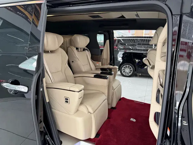 Toyota Vellfire — Фото автомобиля 11