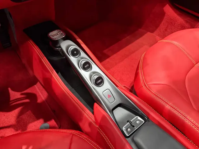 Ferrari F8 — Фото автомобиля 5
