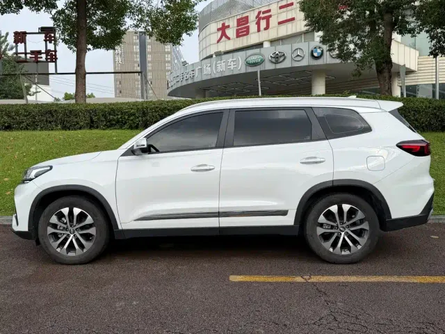 Chery Tiggo 8 — Фото автомобиля 3