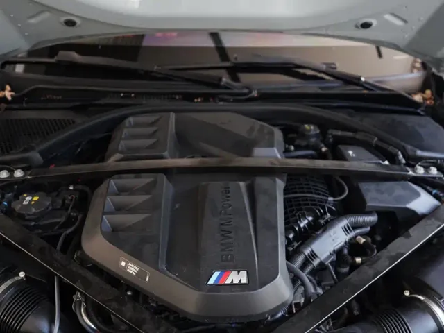 BMW M4 — Фото автомобиля 4
