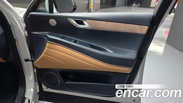 Genesis GV80 — Фото автомобиля 14