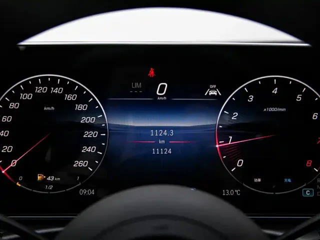 Mercedes-Benz C-Class — Фото автомобиля 16