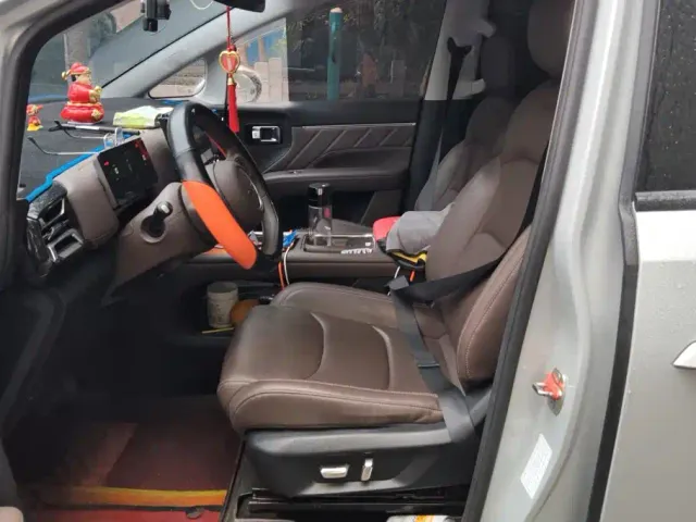 Wuling Starlight 730 — Фото автомобиля 9