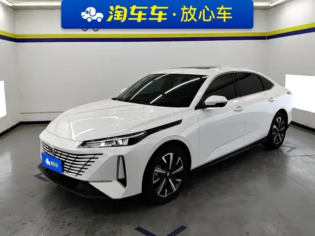 Фотография автомобиля — Changan Eado