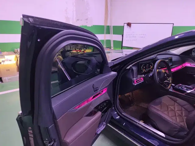 BMW 7 Series — Фото автомобиля 3