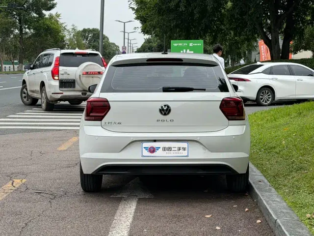 Volkswagen Polo — Фото автомобиля 5