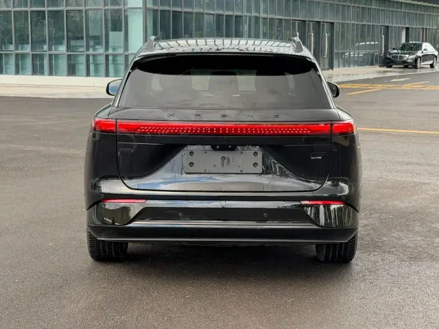 Xpeng G9 — Фото автомобиля 5