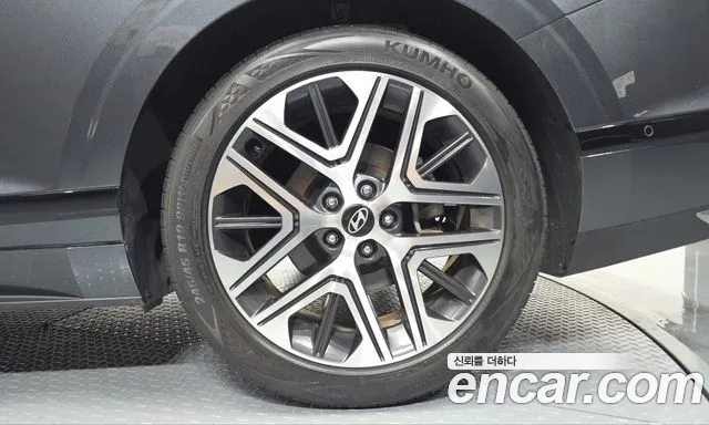 Hyundai Grandeur GN7 — Фото автомобиля 6