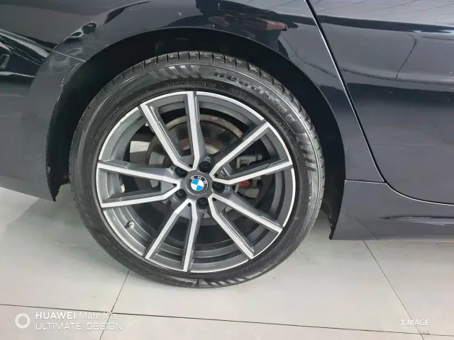 BMW 3 Series — Фото автомобиля 14