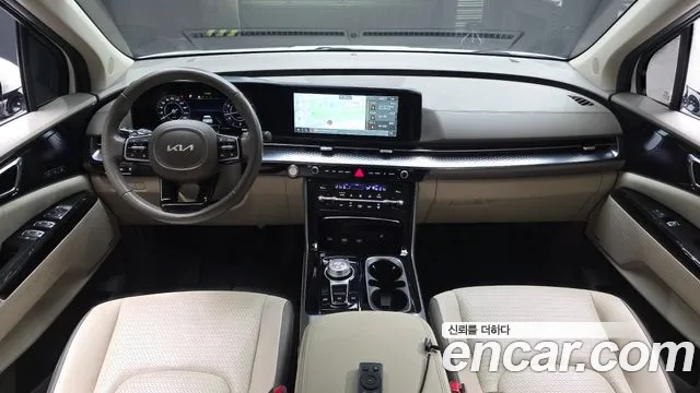 Kia Carnival Generation 4 — Фото автомобиля 10