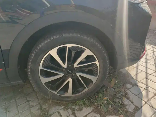 Dongfeng Fengshen AX7 — Фото автомобиля 6