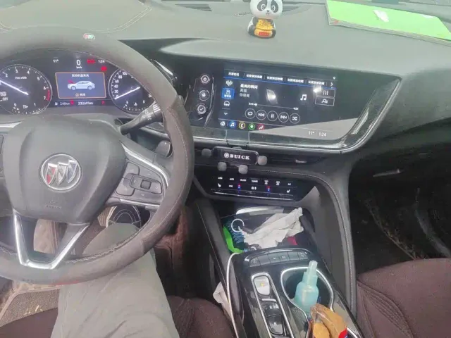 Buick Envision S — Фото автомобиля 12