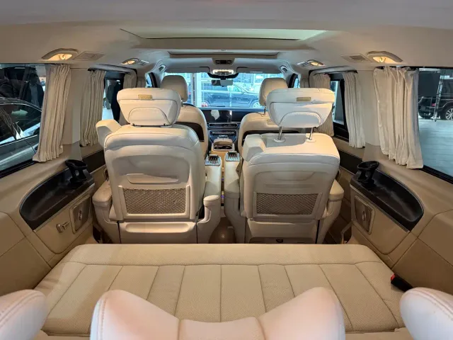 Mercedes-Benz V-Class — Фото автомобиля 13