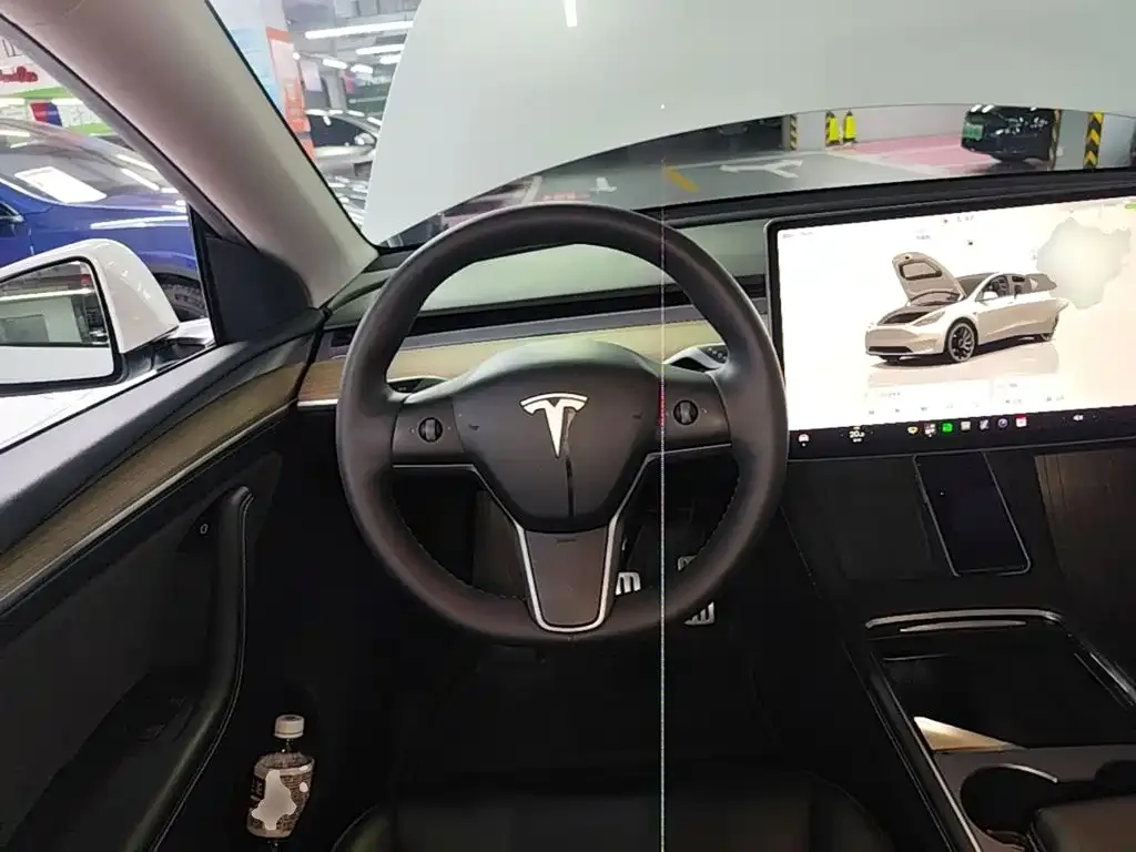 Tesla Model Y 2022 Performance High-Performance All-Wheel Drive Version — Фото автомобиля 10