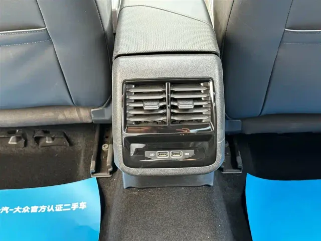 Volkswagen Sagitar — Фото автомобиля 12