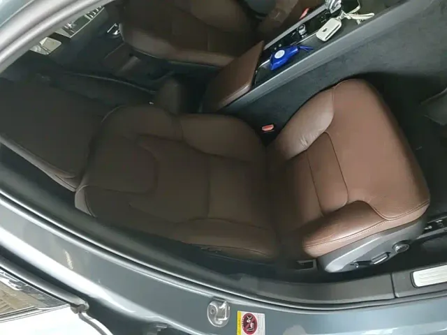 Volvo S60 — Фото автомобиля 19