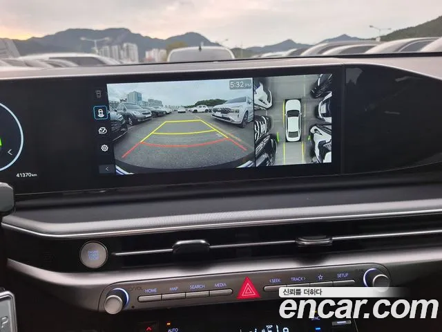 Hyundai Grandeur GN7 — Фото автомобиля 8