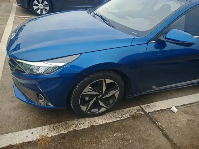 Hyundai Elantra — Фото автомобиля 2