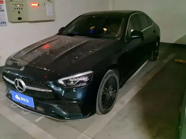 Фотография автомобиля — Mercedes-Benz C-Class