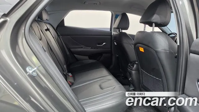 Hyundai Avante CN7 — Фото автомобиля 17