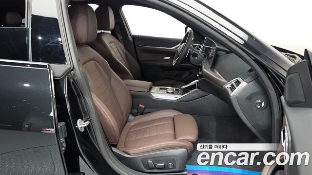 BMW 4 Series G22 — Фото автомобиля 26