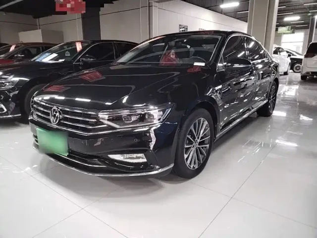 Фотография автомобиля — Volkswagen Magotan