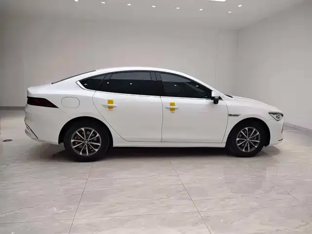 BYD Qin PLUS — Фото автомобиля 3