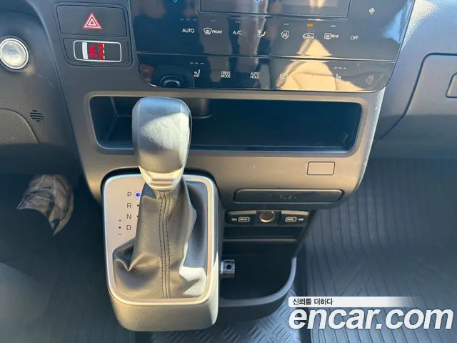 Hyundai Staria — Фото автомобиля 10
