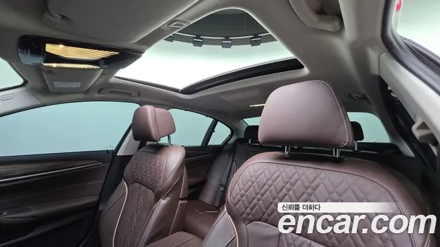 BMW 5 Series G30 — Фото автомобиля 26