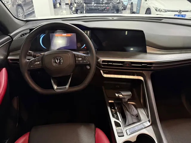 Changan CS35 Plus — Фото автомобиля 7