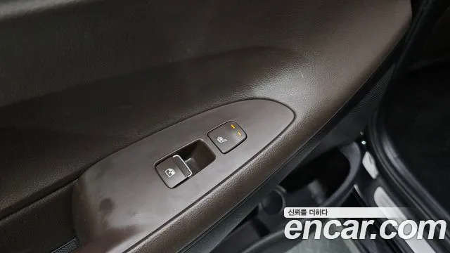 Hyundai Grandeur Новый Grandeur IG 3.0 LPi (Для проката) — Фото автомобиля 27