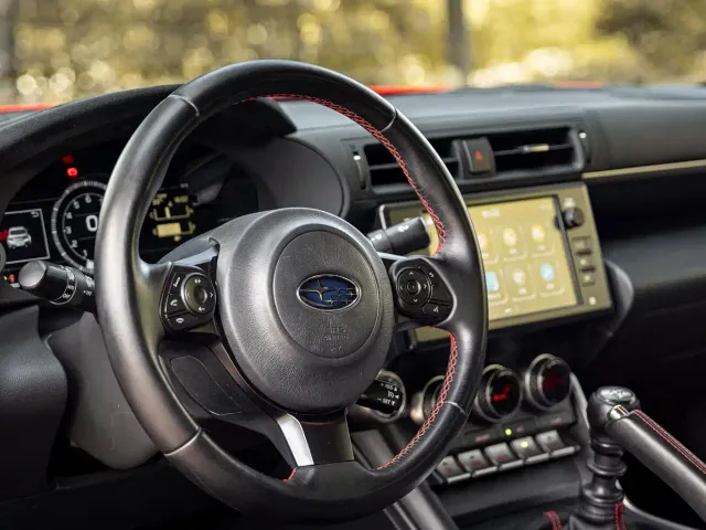 Subaru BRZ — Фото автомобиля 9