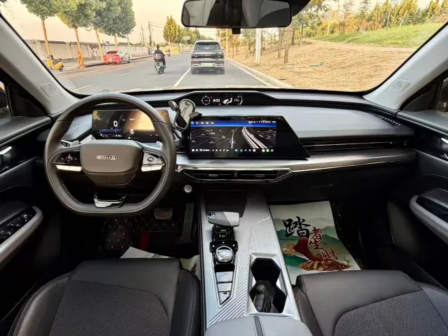 Changan Z6 — Фото автомобиля 5