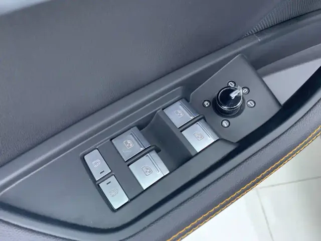 Audi e-tron — Фото автомобиля 27