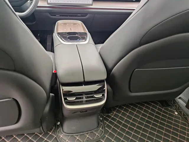 Changan Qiyuan A07 — Фото автомобиля 7