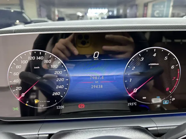 Mercedes-Benz GLE-Class — Фото автомобиля 17