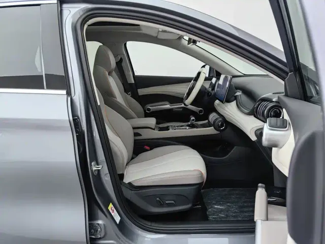 BYD Yuan PLUS — Фото автомобиля 23