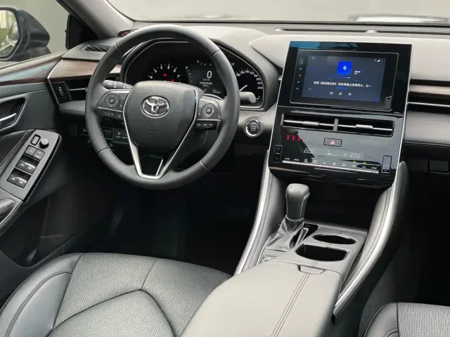 Toyota Avalon — Фото автомобиля 12