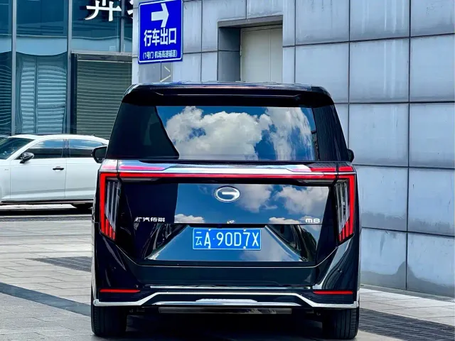 GAC Trumpchi M8 — Фото автомобиля 7