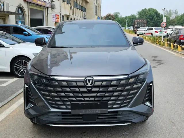 Changan UNI-Z — Фото автомобиля 2