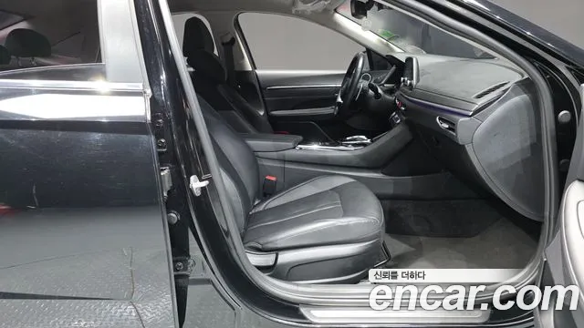 Hyundai Sonata Sonata (DN8) 2.0 LPG(Для проката) — Фото автомобиля 11