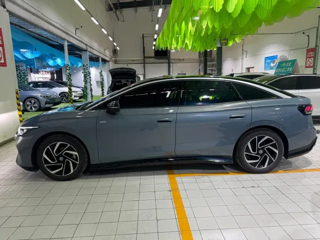 Volkswagen ID.7 Vizzion — Фото автомобиля 2