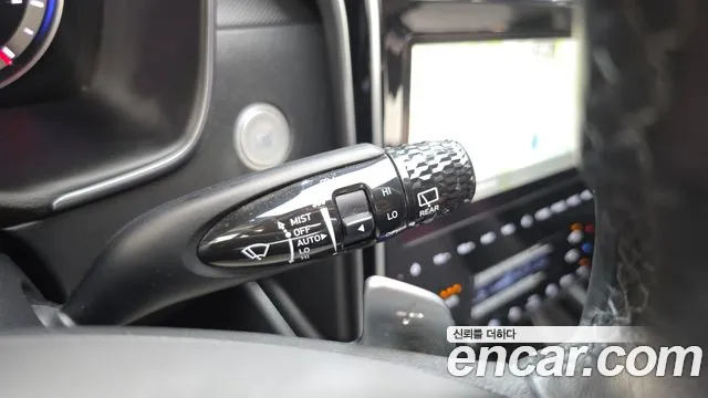 Hyundai Tucson Tucson (NX4) Дизель 2.0 2WD — Фото автомобиля 16