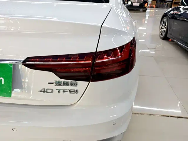 Audi A4L — Фото автомобиля 7